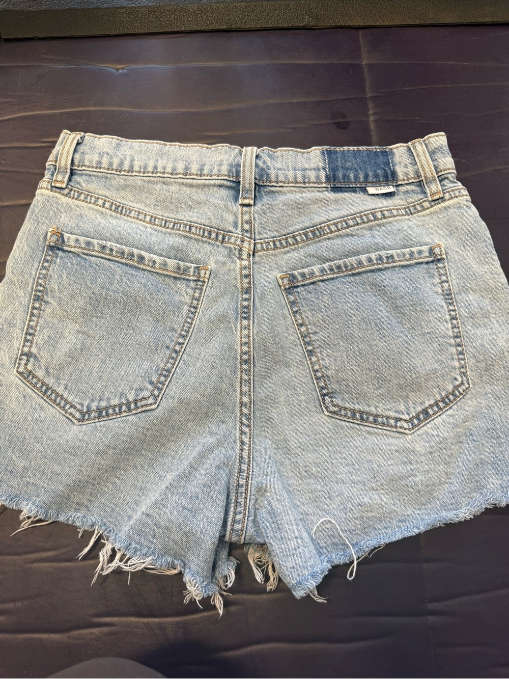 Women’s‎ Daze Frayed Light Blue Distressed Denim Shorts high rise size 27 - Picture 3 of 6